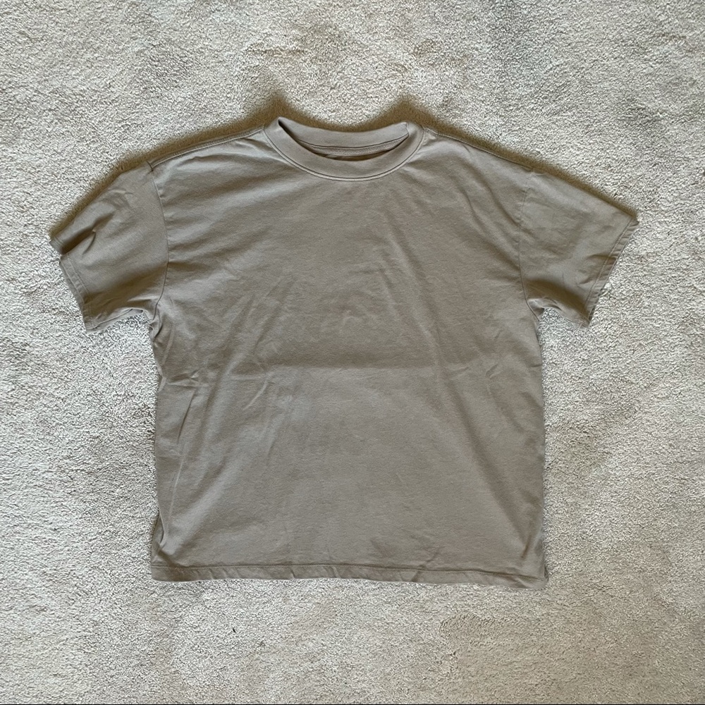 Used ESSENTIALS FEAR OF GOD beige boxy t-shirt